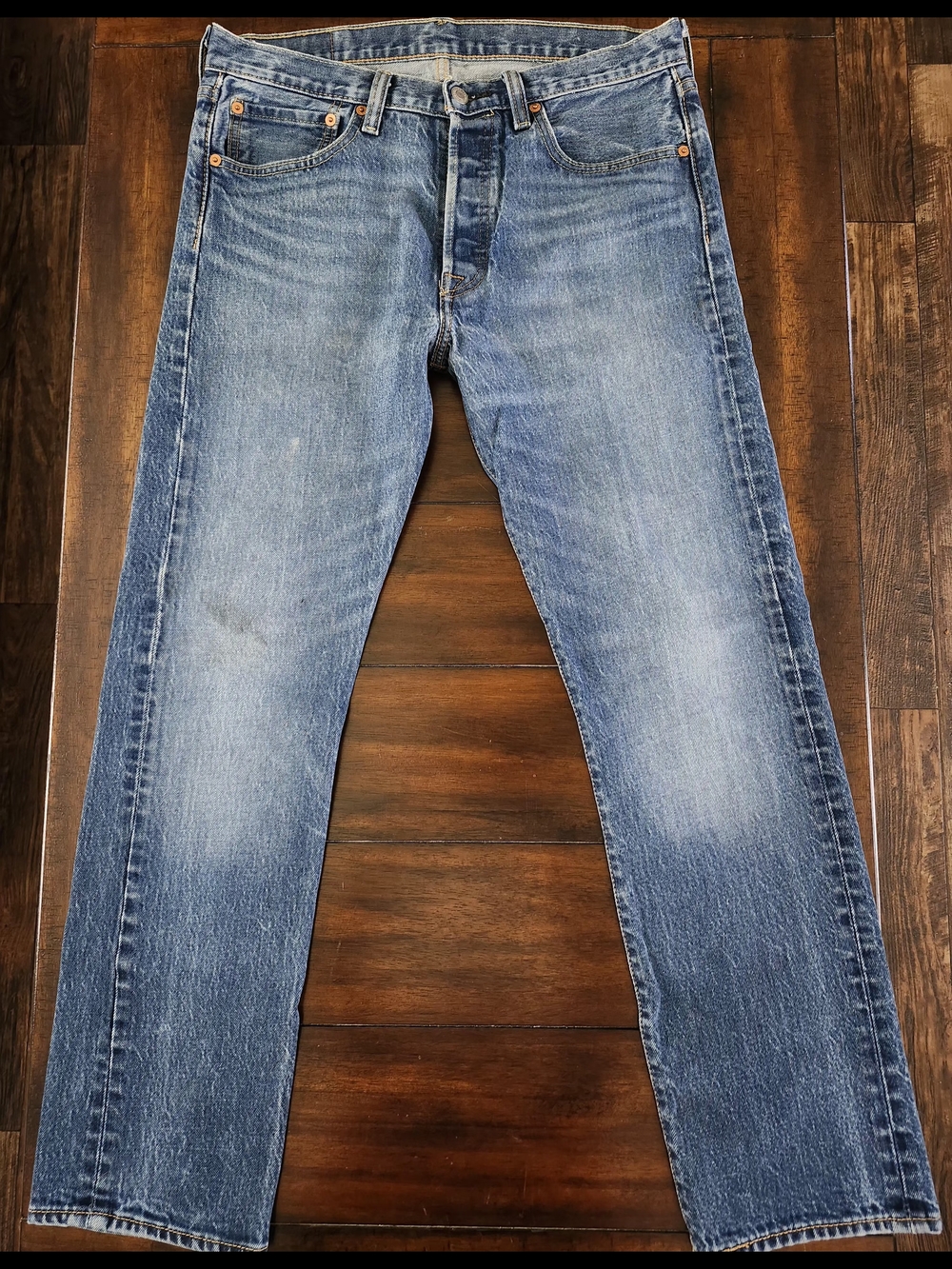 Levis Button-fly Straight Fit Men’s Jeans in Faded Blue Denim